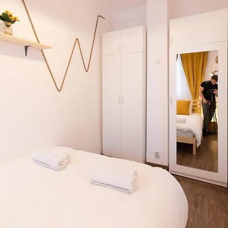 Penthouse Old Town Apartman Bukarest