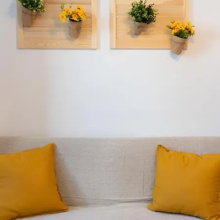 Penthouse Old Town Apartman Bukarest
